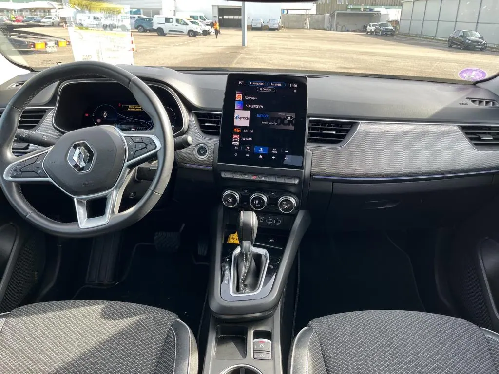 Renault Arkana E-TECH HYBRIDE 145 - 22 TECHNO 11