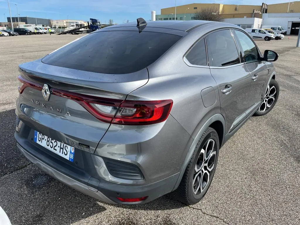 Renault Arkana E-TECH HYBRIDE 145 - 22 TECHNO 3