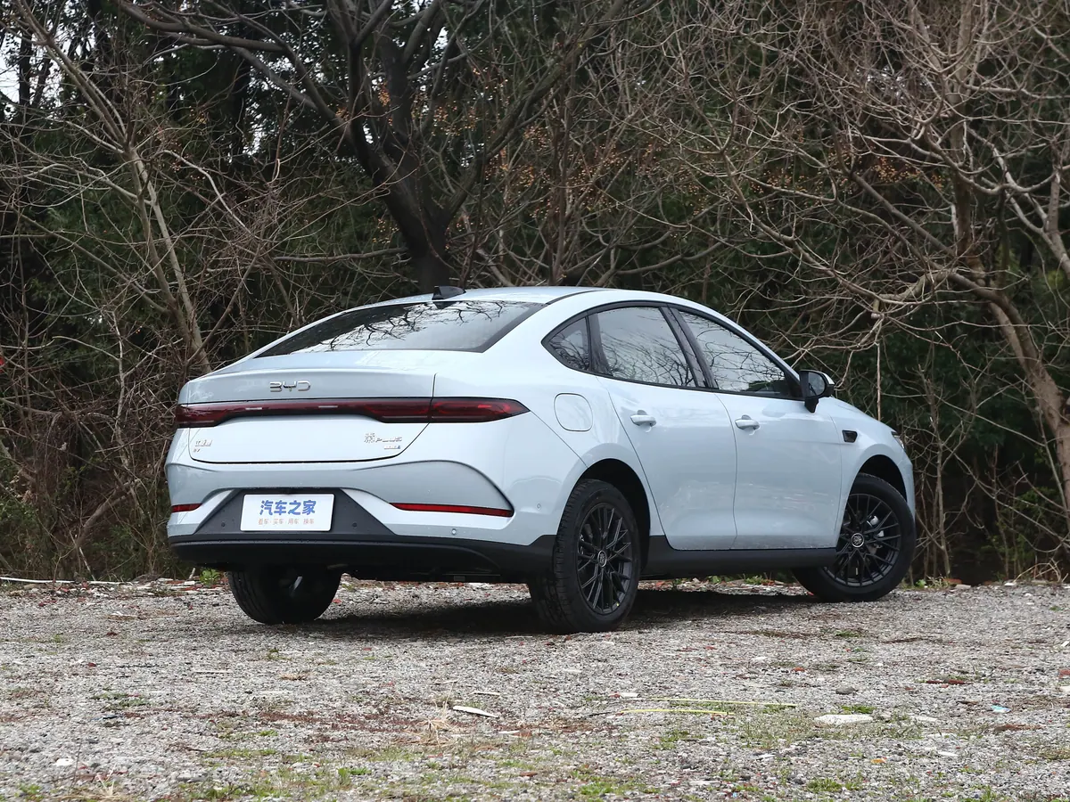 BYD Qin Plus EV - photo illustrative 4