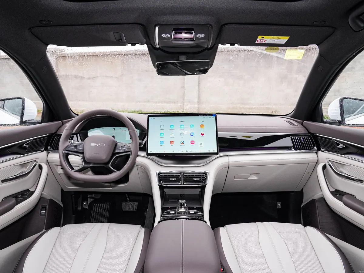 BYD Song Plus EV - photo illustrative 5