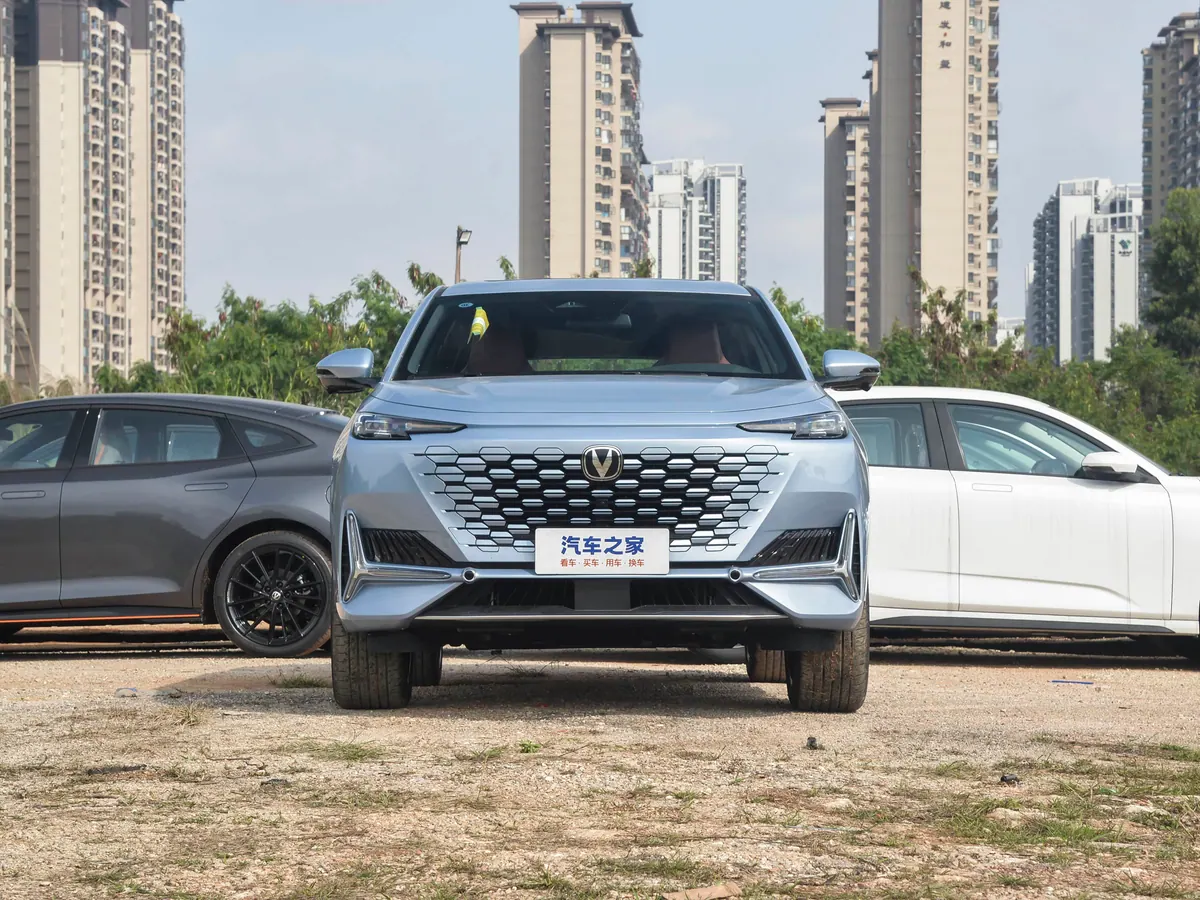 Changan Uni-K - photo illustrative 2