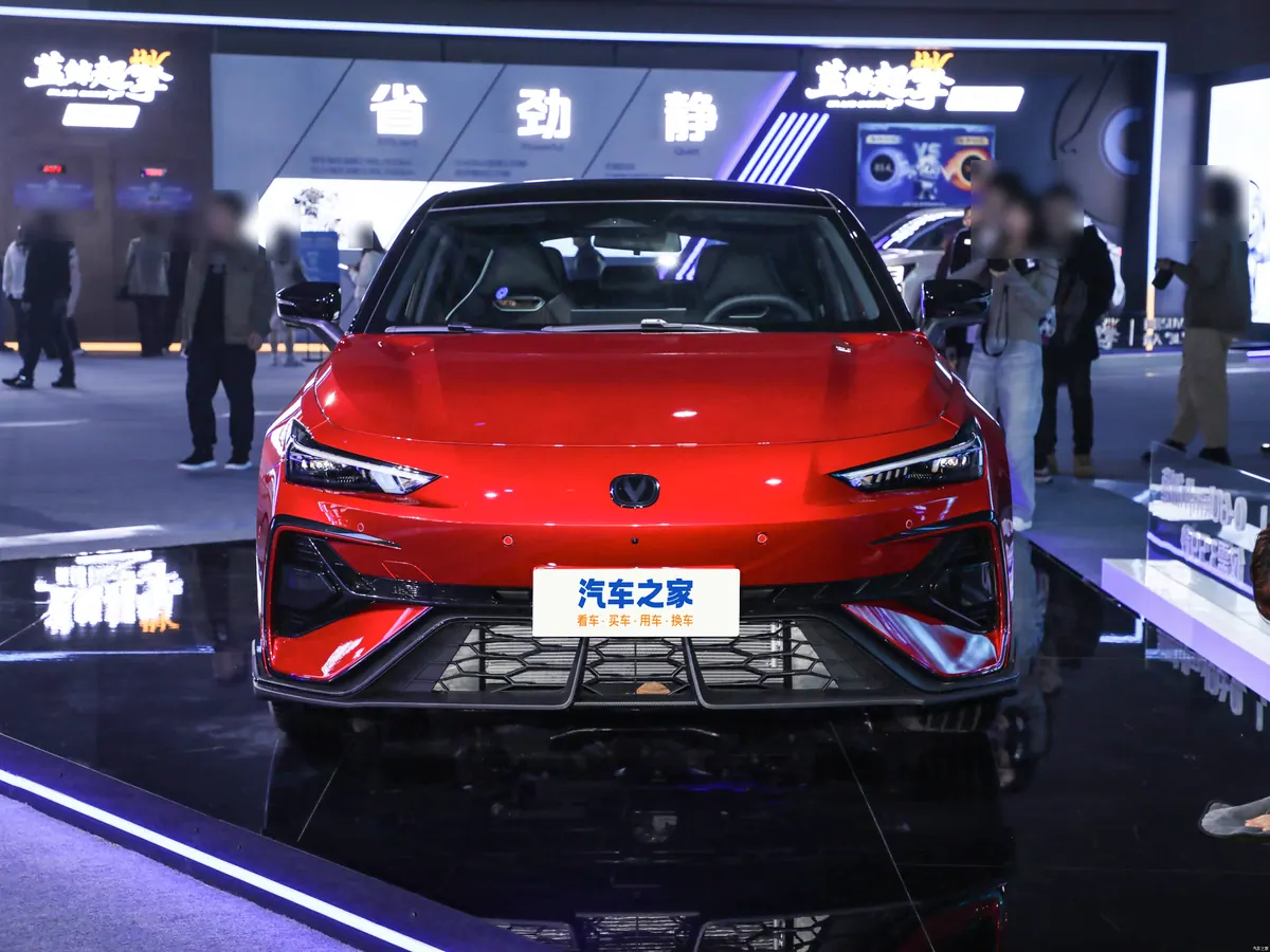 Changan Uni-V - photo illustrative 2