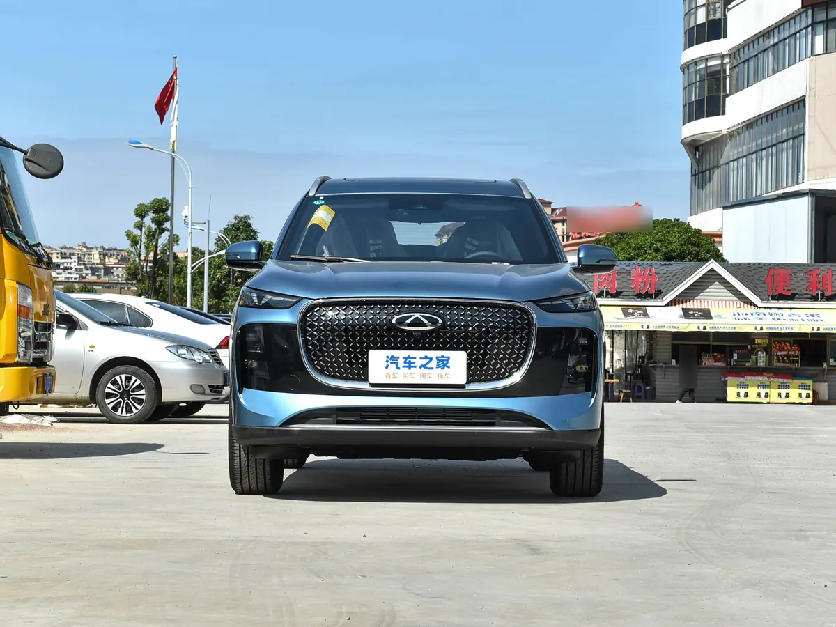 Chery Tiggo 8 PLUS 2025 - photo illustrative 2
