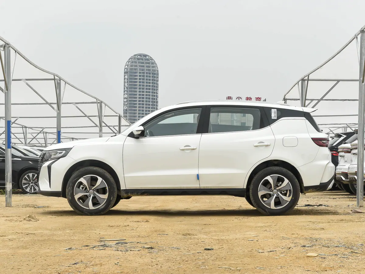 Geely Haoyue Pro 2025 - photo illustrative 3