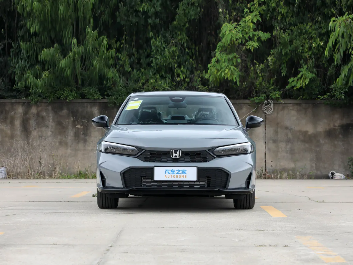 Honda Civic - photo illustrative 2