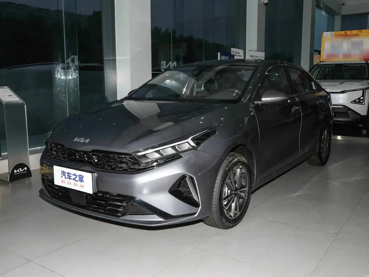 Kia K3 2024 - photo illustrative 2