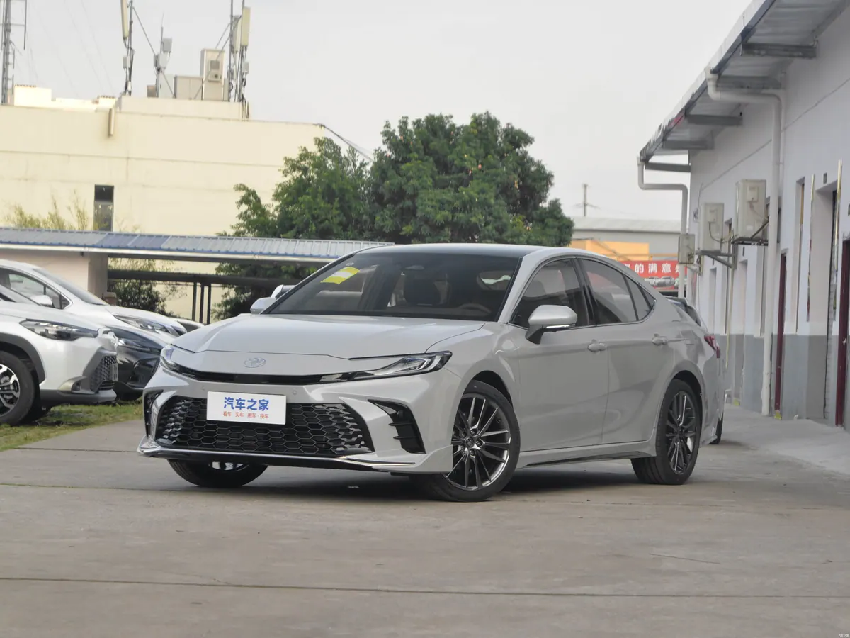 Toyota Camry - photo illustrative