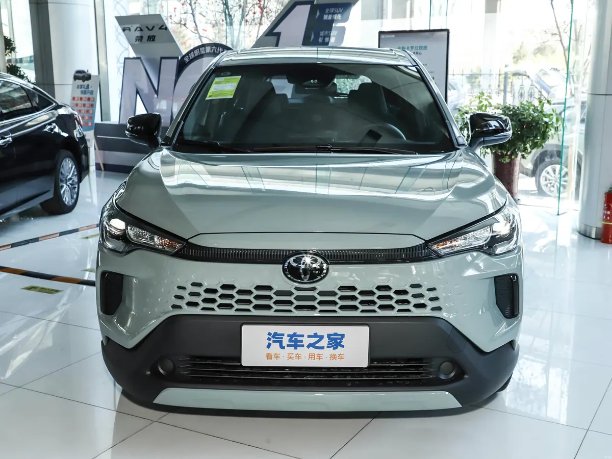 Toyota Corolla Cross - photo illustrative 2