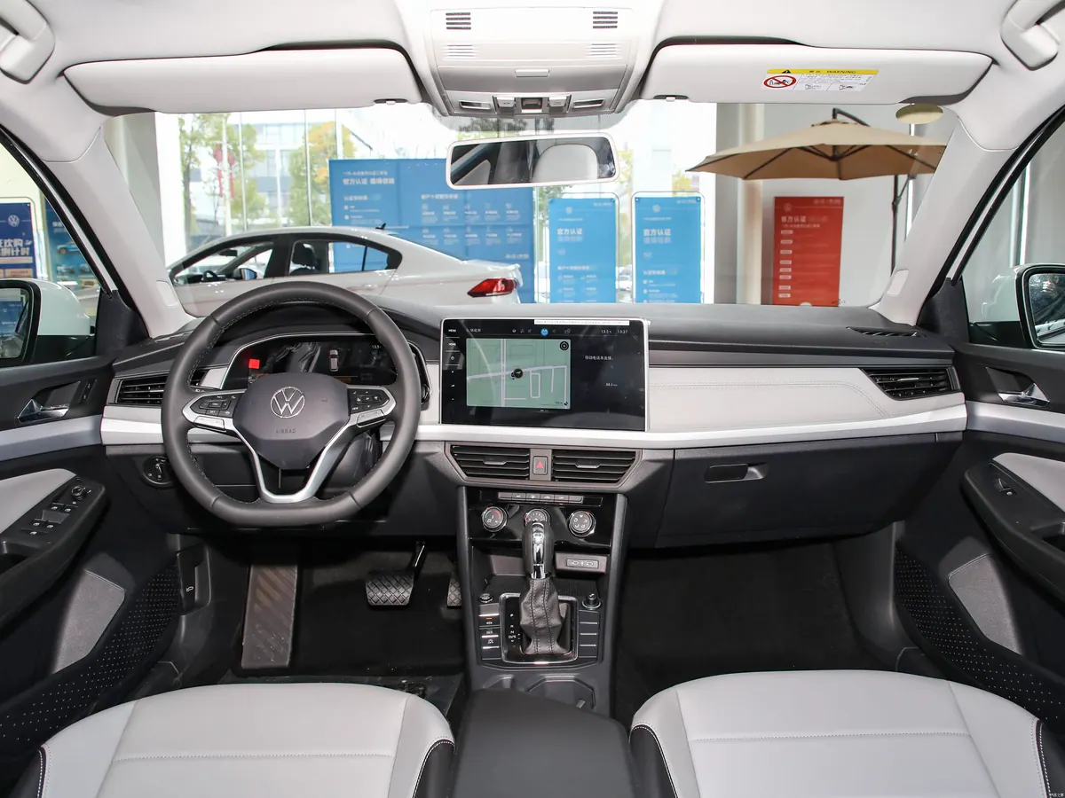 Volkswagen Bora 2025 - photo illustrative 5