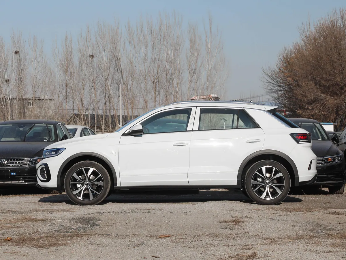 Volkswagen T-Roc 2026 - photo illustrative 3